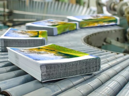 Sách màu giá rẻ có nhiều phương pháp đóng sách khác nhau để phù hợp với nhu cầu