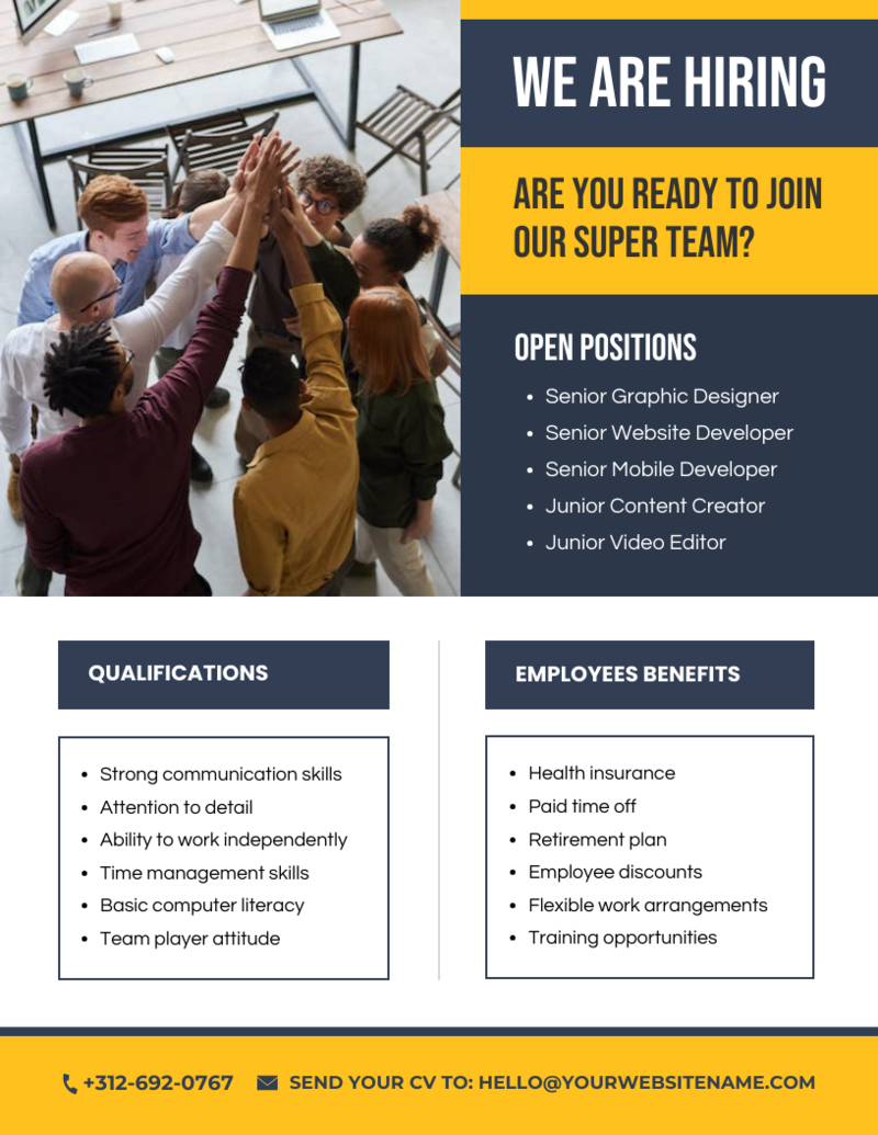 Tờ rơi tuyển dụng dùng font chữ rõ nét, dễ đọc từ xa.